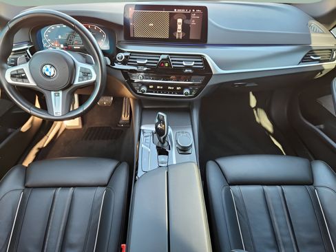 Used 2022 BMW M550i xDrive w/ Shadowloine Package AWD/4WD image 22