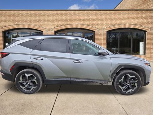 Used 2023 Hyundai Tucson SEL image 2