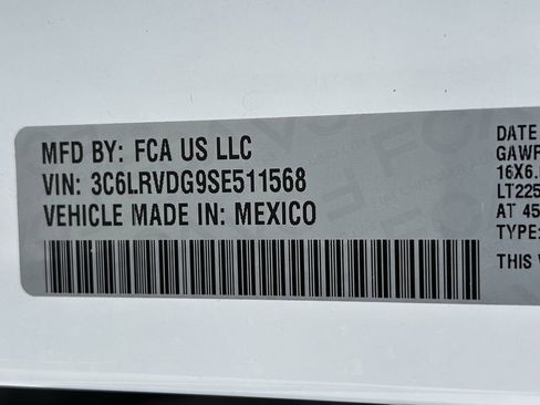 Used 2025 RAM ProMaster 2500 w/ Convenience Group FWD image 31
