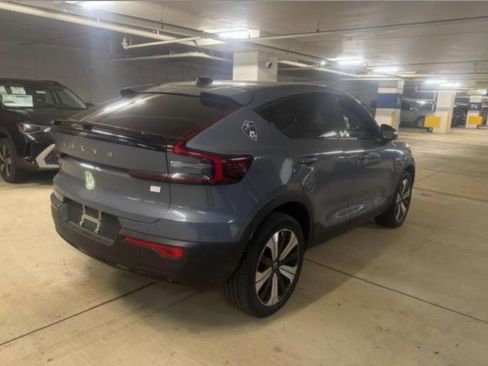 Used 2023 Volvo C40 Recharge Core w/ Climate Package AWD/4WD image 12