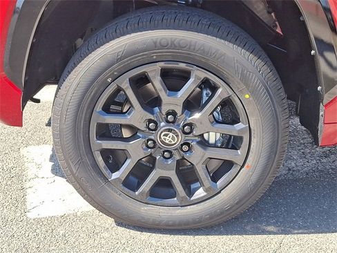 New 2025 Toyota Tundra Platinum image 7