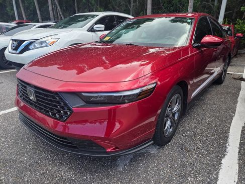Certified 2024 Honda Accord EX image 4
