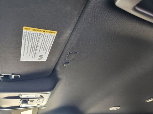 Used 2021 Chevrolet Suburban High Country image 22