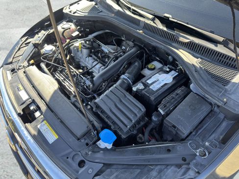 Used 2021 Volkswagen Jetta R-Line image 15