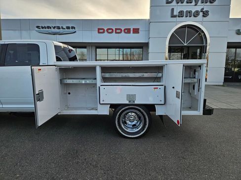 Used 2024 RAM 3500 SLT w/ Quick Order Package 2YG SLT image 14