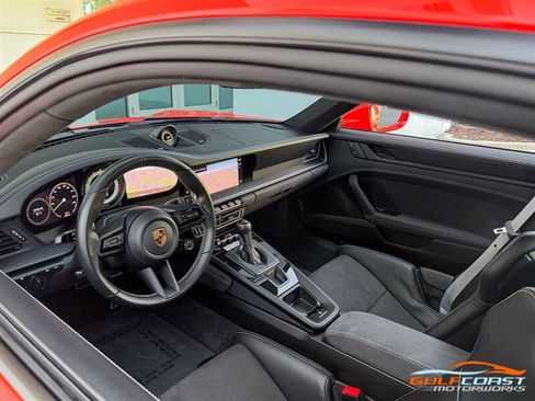 Used 2022 Porsche 911 GT3 RWD image 2