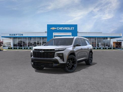 New 2026 Chevrolet Traverse RS w/ LPO, Floor Liner Package FWD image 8