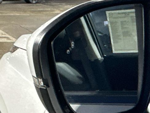 New 2025 Nissan Pathfinder SL image 15