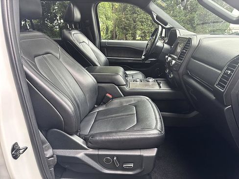 Used 2021 Ford Expedition Limited AWD/4WD image 21