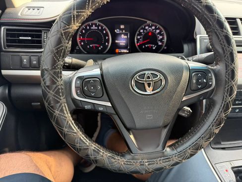 Used 2017 Toyota Camry SE FWD image 21