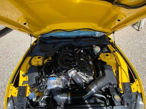 Used 2017 Ford Mustang Coupe RWD image 38