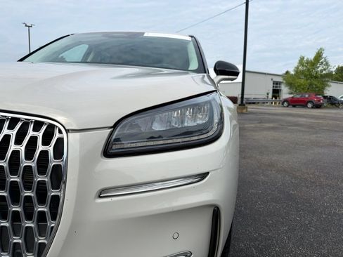 Used 2023 Lincoln Corsair FWD w/ Equipment Group 101A image 11