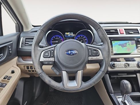 Used 2017 Subaru Outback 2.5i Limited image 12