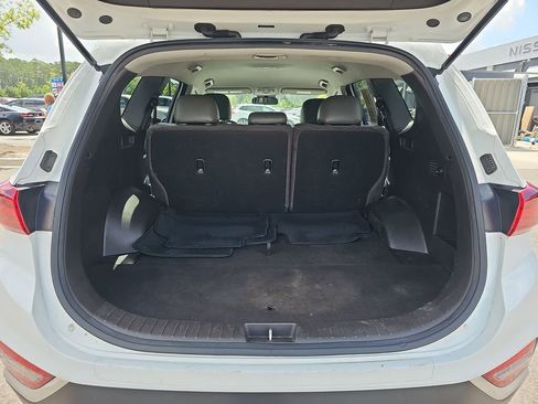 Used 2019 Hyundai Santa Fe SE FWD image 16