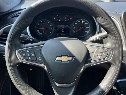 Used 2024 Chevrolet Malibu LT FWD image 15