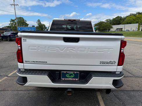 Used 2021 Chevrolet Silverado 3500 High Country w/ Z71 Off-Road Package AWD/4WD image 4