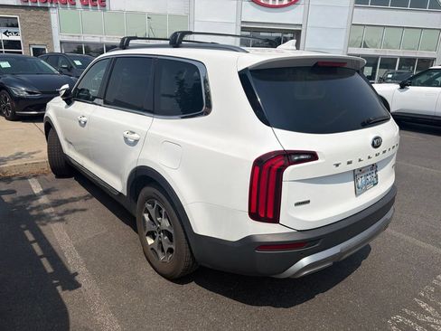 Used 2020 Kia Telluride EX AWD/4WD image 3