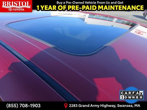 Used 2018 Toyota Camry SE w/ Moonroof Package image 10