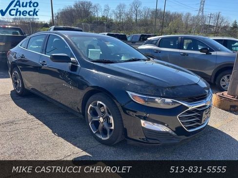 Used 2023 Chevrolet Malibu LT image 2