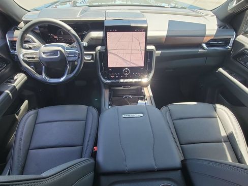 Used 2026 GMC Yukon Denali w/ Sun & Power Step Package AWD/4WD image 21