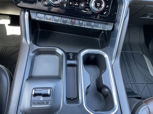 Used 2024 GMC Sierra 3500 Denali w/ Technology Package AWD/4WD image 44