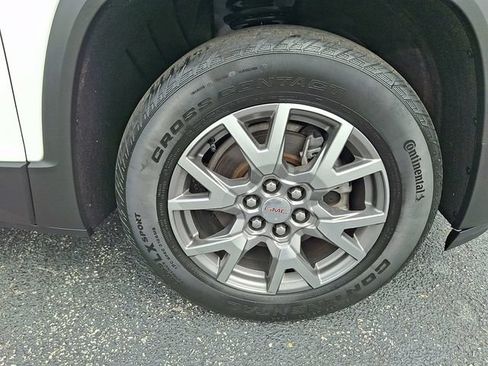 Certified 2021 GMC Acadia SLT w/ Preferred Package AWD/4WD image 9