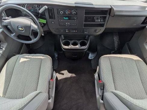 Used 2025 Chevrolet Express 3500 LT w/ LT Preferred Equipment Group RWD image 19