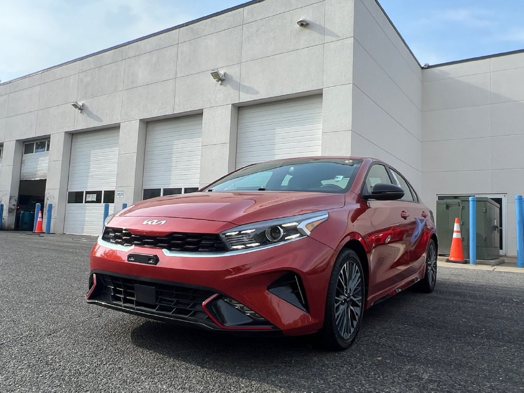 Used 2023 Kia Forte GT-Line w/ GT-Line Technology Package FWD image 32