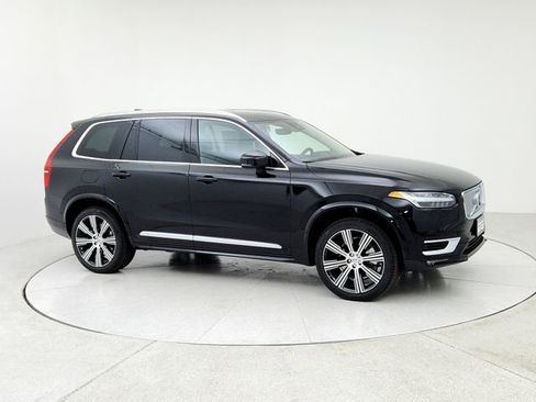 New 2025 Volvo XC90 B6 Plus w/ Protection Package Premier image 3