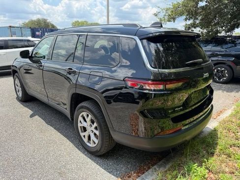 Used 2022 Jeep Grand Cherokee L Limited AWD/4WD image 4