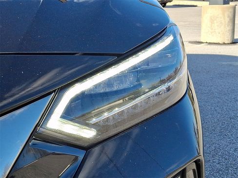 Used 2022 Nissan Sentra SR w/ SR Premium Package image 13