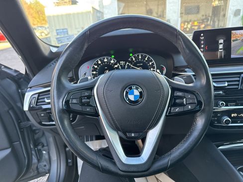 Used 2018 BMW 530i xDrive image 18