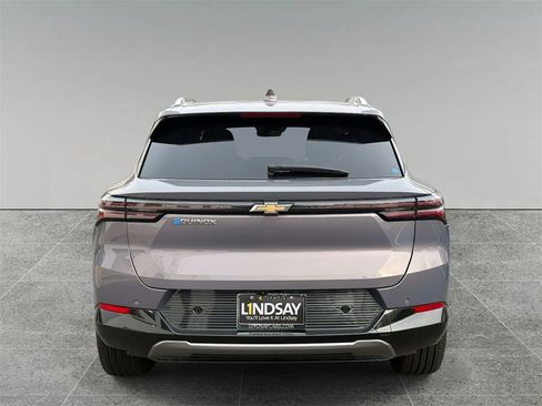 Used 2025 Chevrolet Equinox EV LT w/ Convenience Package image 11