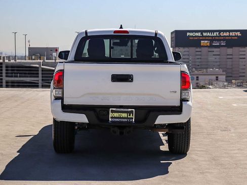 Used 2023 Toyota Tacoma TRD Sport image 5