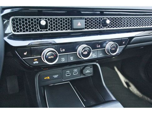 Used 2022 Honda Civic Touring image 23
