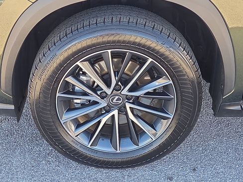 Used 2025 Lexus NX 250 FWD w/ Towing Package (2000 Lbs) image 7