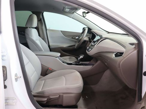 Used 2024 Chevrolet Malibu LS image 18