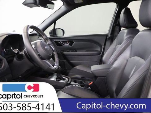 Used 2025 Subaru Forester Limited AWD/4WD image 11