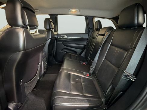 Used 2011 Jeep Grand Cherokee Laredo AWD/4WD image 31