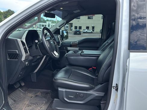 Used 2019 Ford F150 Lariat AWD/4WD image 9