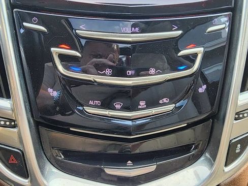 Used 2014 Cadillac SRX Luxury AWD/4WD image 24