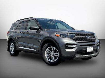 Certified 2023 Ford Explorer XLT w/ Equipment Group 202A