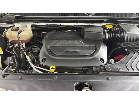 Used 2022 Chrysler Pacifica Touring-L FWD image 42