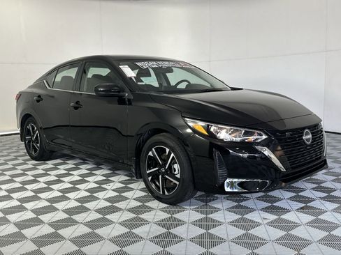 Certified 2025 Nissan Sentra SV FWD image 2