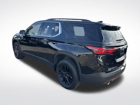Used 2024 Chevrolet Traverse LT AWD/4WD image 3