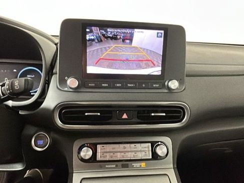Used 2023 Hyundai Kona SE FWD image 25