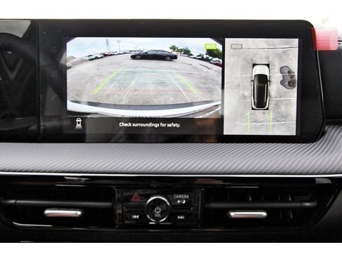 New 2026 Nissan Kicks SR image 18