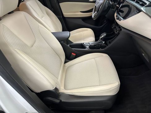 Certified 2022 Buick Encore GX Select image 31