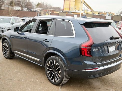 New 2026 Volvo XC90 B6 Ultra w/ Protection Package image 7