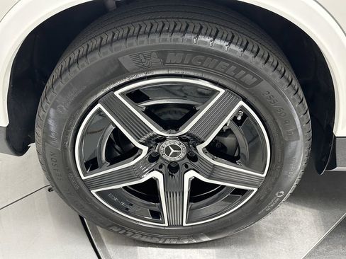 Certified 2025 Mercedes-Benz GLC 300 4MATIC image 19